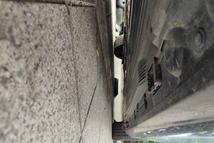 Used Mercedes-Benz C-Class 2024 Second Facelift C 260 L Chassis Front Left