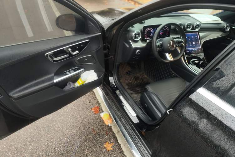 Used Mercedes-Benz C-Class 2024 Restyled C 260 L Sport Edition Driver Seat