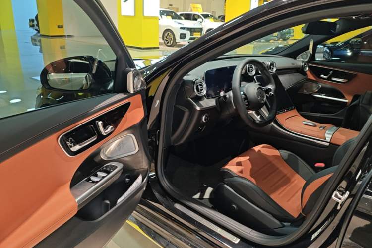 Used Mercedes-Benz C-Class 2024 Restyled C 200 L Sport Edition Driver Seat