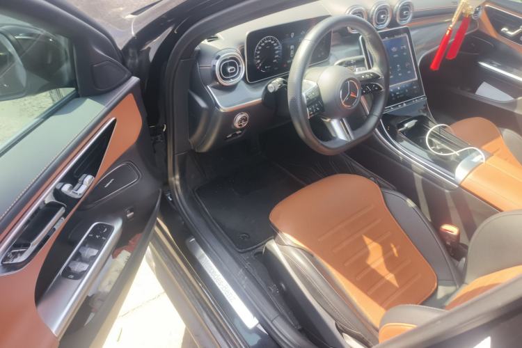 Used Mercedes-Benz C-Class 2024 Restyled C 260 L Sport Edition Driver Seat