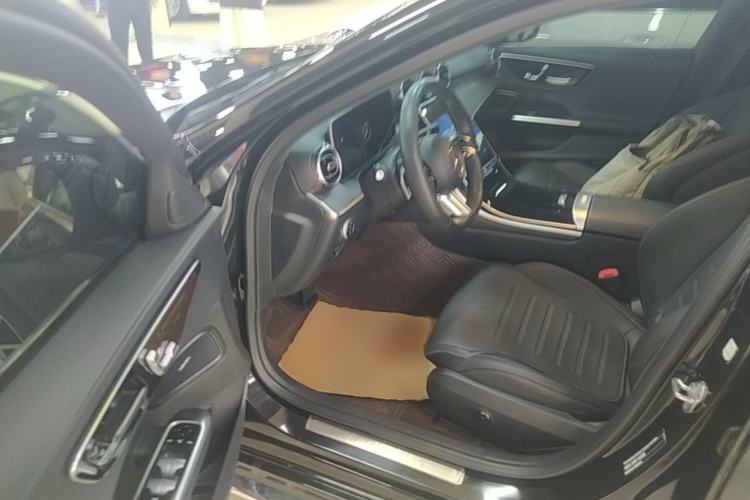 Used Mercedes-Benz C-Class 2024 C 200 L Sport Edition Driver Seat