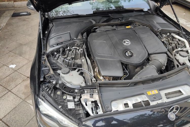 Used Mercedes-Benz C-Class 2024 Second Facelift C 260 L Engine Bay Right