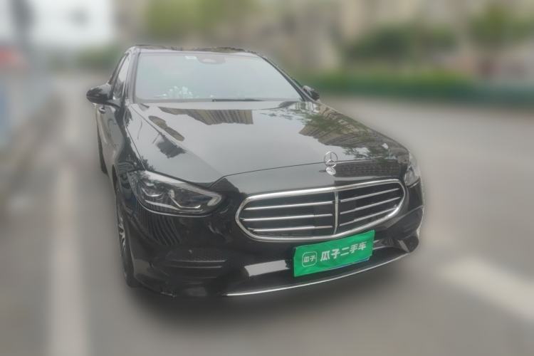 Used Mercedes-Benz C-Class 2024 Revised Version C 260 L Front Right 45 Deg