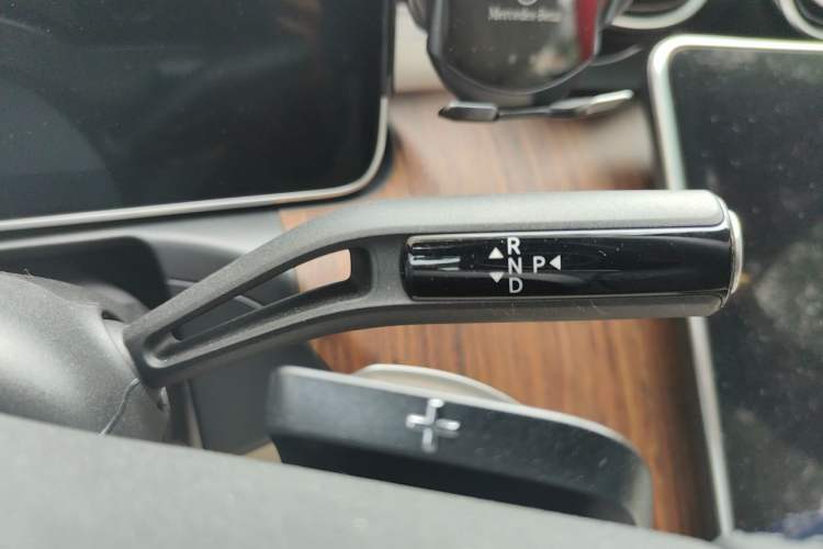 Used Mercedes-Benz C-Class 2024 Second Facelift C 260 L Gear Lever