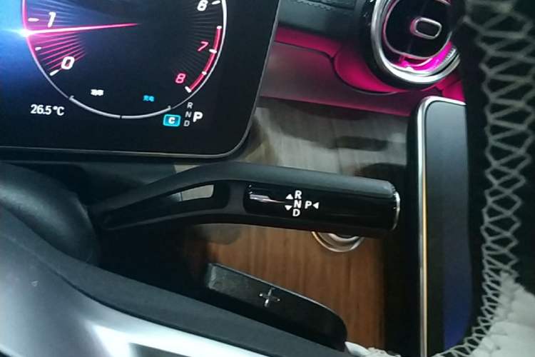 Used Mercedes-Benz C-Class 2024 Revised Version C 260 L Gear Lever