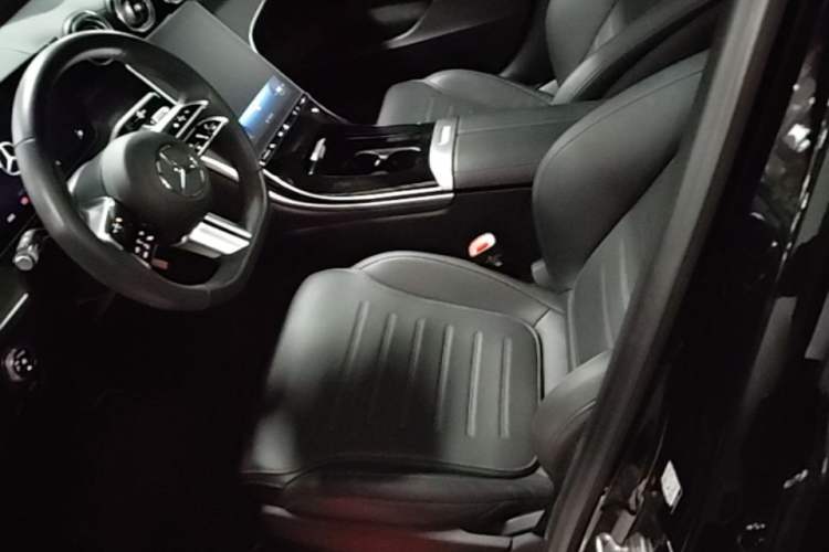 Used Mercedes-Benz C-Class 2024 Restyled C 260 L Sport Edition Left Front Seat