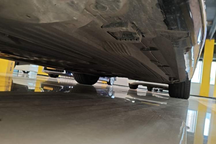 Used Mercedes-Benz C-Class 2024 Restyled C 200 L Sport Edition Left Side Sill