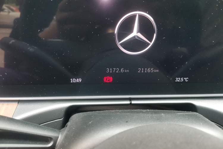Used Mercedes-Benz C-Class 2024 C 260 L Odometer Close Up