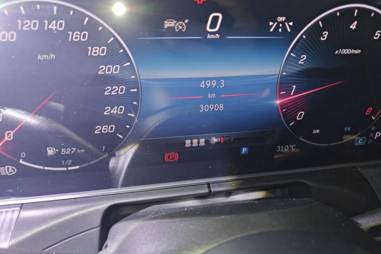 Used Mercedes-Benz C-Class 2024 Restyled C 200 L Sport Edition Odometer Close Up