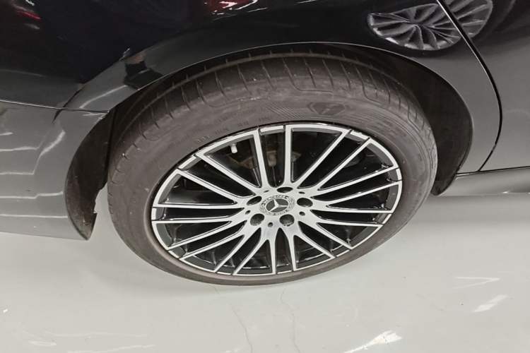 Used Mercedes-Benz C-Class 2024 Restyled C-Class 260 L Sport Edition Right Rear Wheel Hub