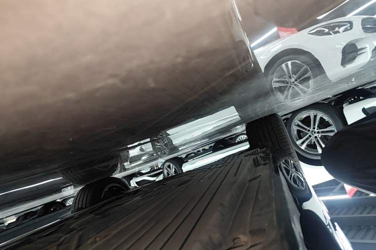 Used Mercedes-Benz C-Class 2024 Revised Version C 260 L Right Side Sill