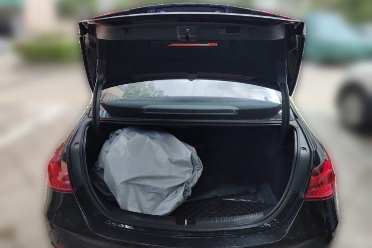 Used Mercedes-Benz C-Class 2024 Second Facelift C 260 L Trunk