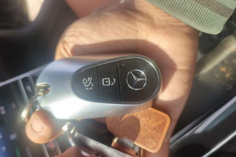 Used Mercedes-Benz C-Class 2024 Restyled C 260 L Sport Edition Vehicle Key