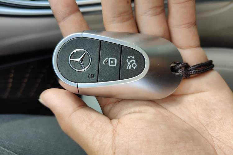 Used Mercedes-Benz C-Class 2024 Second Facelift C 260 L Vehicle Key