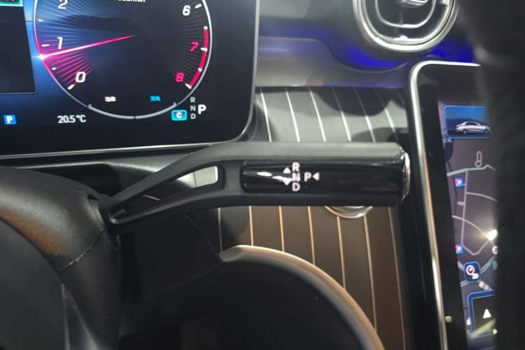 Used Mercedes-Benz C-Class 2024 C 260 L Sport Edition Gear Lever