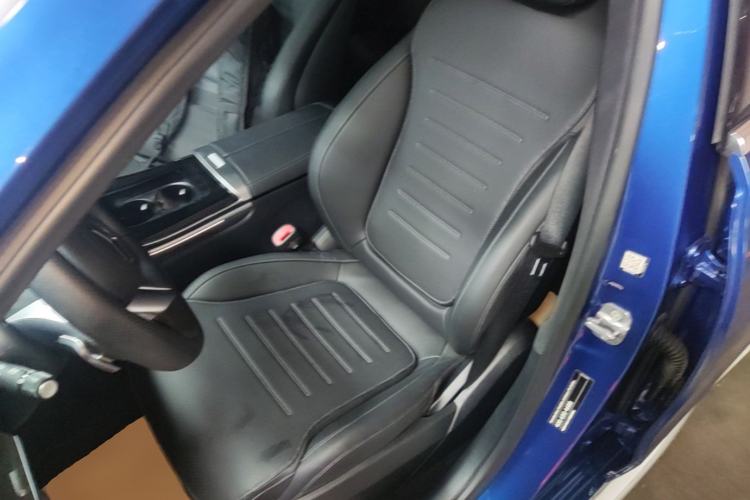 Used Mercedes-Benz C-Class 2024 Second Facelift C 260 L Sport Edition Left Front Seat