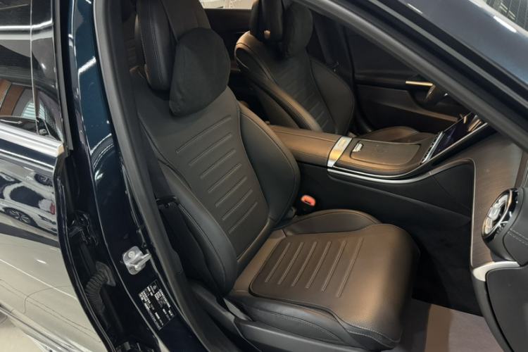 Used Mercedes-Benz C-Class 2024 C 260 L Sport Edition Right Front Seat