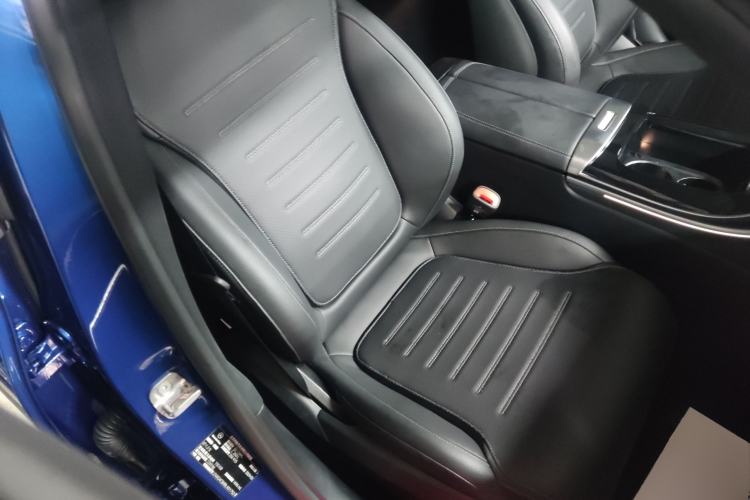 Used Mercedes-Benz C-Class 2024 Second Facelift C 260 L Sport Edition Right Front Seat