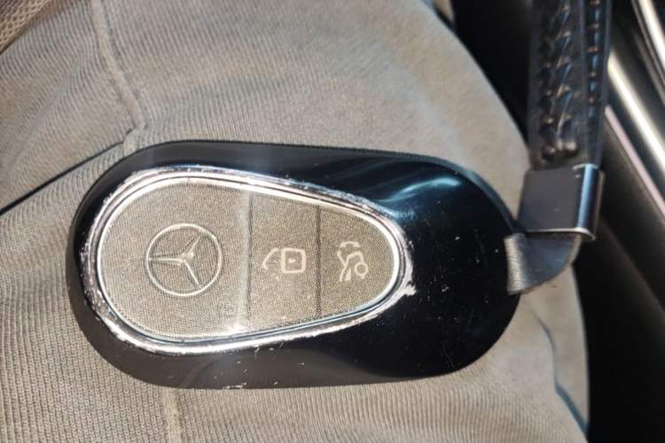 Used Mercedes-Benz C-Class 2024 Second Facelift C 260 L Sport Edition Vehicle Key