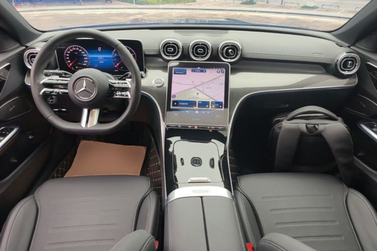 Used Mercedes-Benz C-Class 2024 Second Facelift C 260 L Sport Edition Center Console