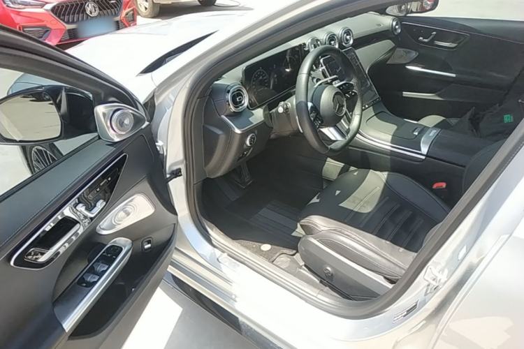 Used Mercedes-Benz C-Class 2024 Restyled C 260 L Sport Edition Driver Seat