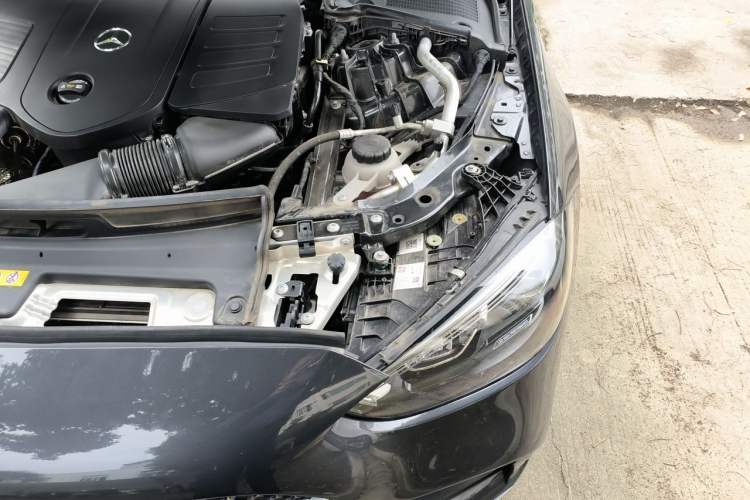 Used Mercedes-Benz C-Class 2024 Second Facelift C 260 L Sport Edition Engine Bay Left