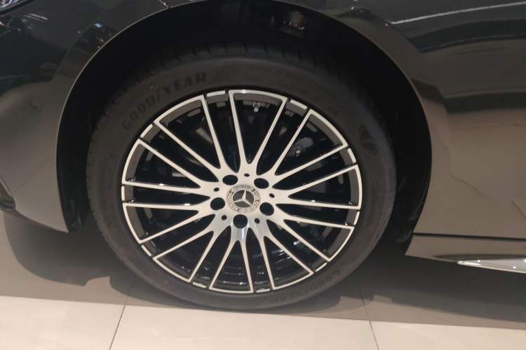 Used Mercedes-Benz C-Class 2024 Restyled C-Class 260 L Sport Edition Exterior 4