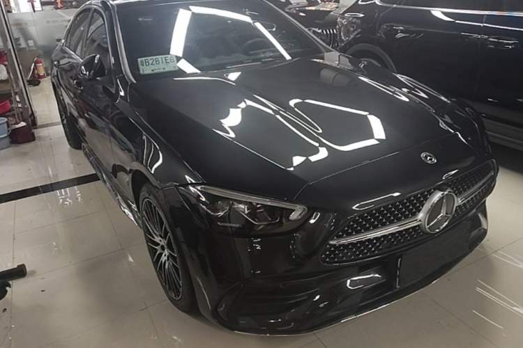 Used Mercedes-Benz C-Class 2024 C 260 L Sport Edition Front Right 45 Deg