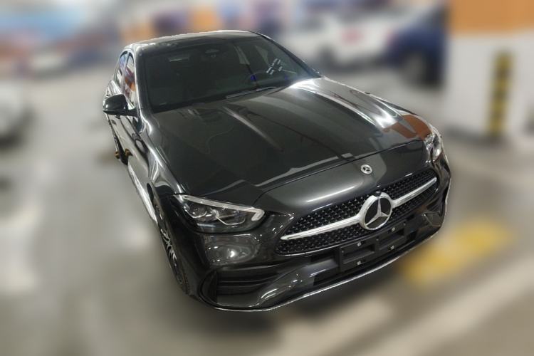 Used Mercedes-Benz C-Class 2024 Revised Version C 260 L Front Right 45 Deg