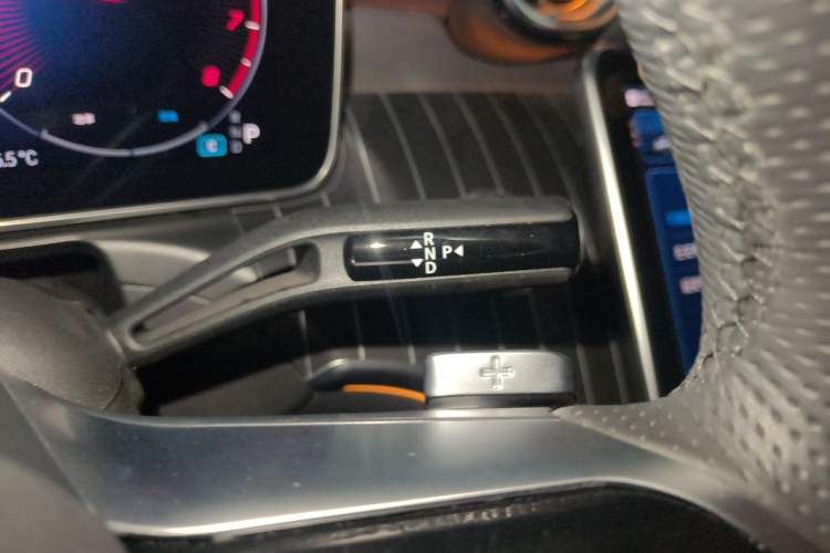 Used Mercedes-Benz C-Class 2024 Restyled C 260 L Sport Edition Gear Lever