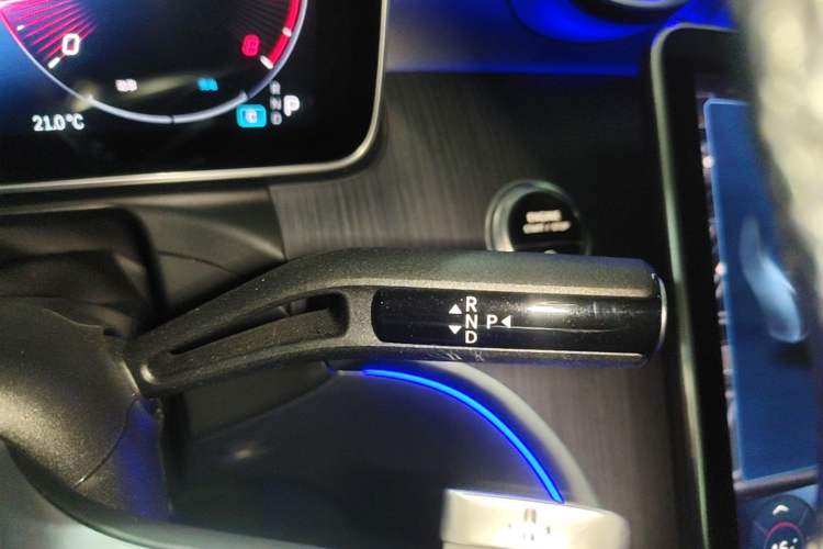 Used Mercedes-Benz C-Class 2024 Revised Version C 260 L Gear Lever