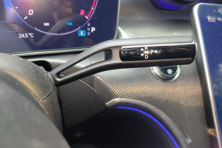 Used Mercedes-Benz C-Class 2024 Second Facelift C 260 L Sport Edition Gear Lever