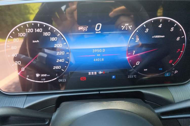 Used Mercedes-Benz C-Class 2024 C 200 L Sport Edition Instrument Cluster