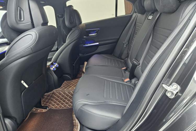 Used Mercedes-Benz C-Class 2024 Second Facelift C 260 L Sport Edition Interior 3