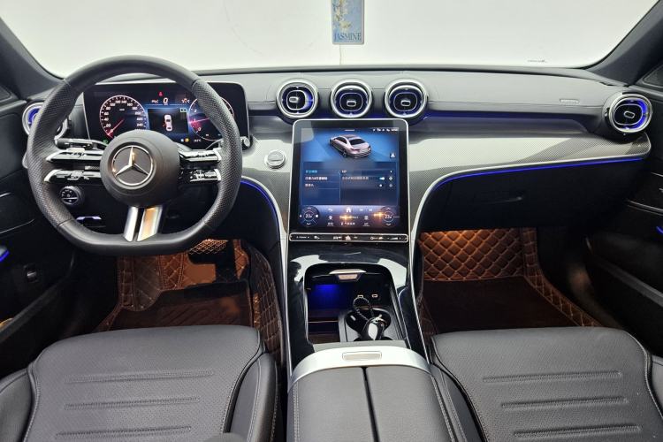 Used Mercedes-Benz C-Class 2024 Second Facelift C 260 L Sport Edition Interior 5
