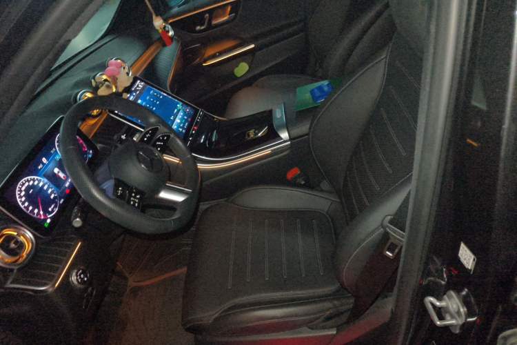 Used Mercedes-Benz C-Class 2024 Restyled C 260 L Sport Edition Left Front Seat