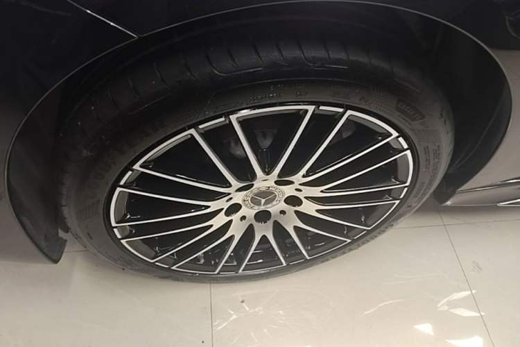 Used Mercedes-Benz C-Class 2024 C 260 L Sport Edition Left Front Wheel Hub