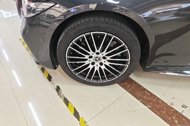 Used Mercedes-Benz C-Class 2024 Restyled C-Class 260 L Sport Edition Left Front Wheel Hub