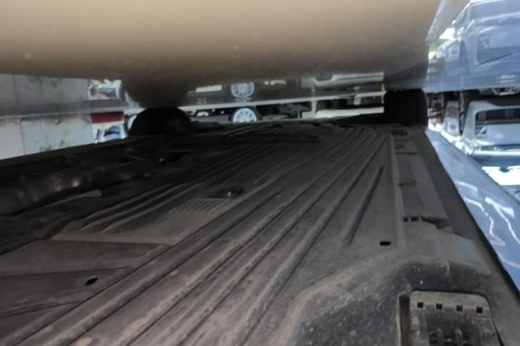 Used Mercedes-Benz C-Class 2024 C 200 L Sport Edition Left Side Sill
