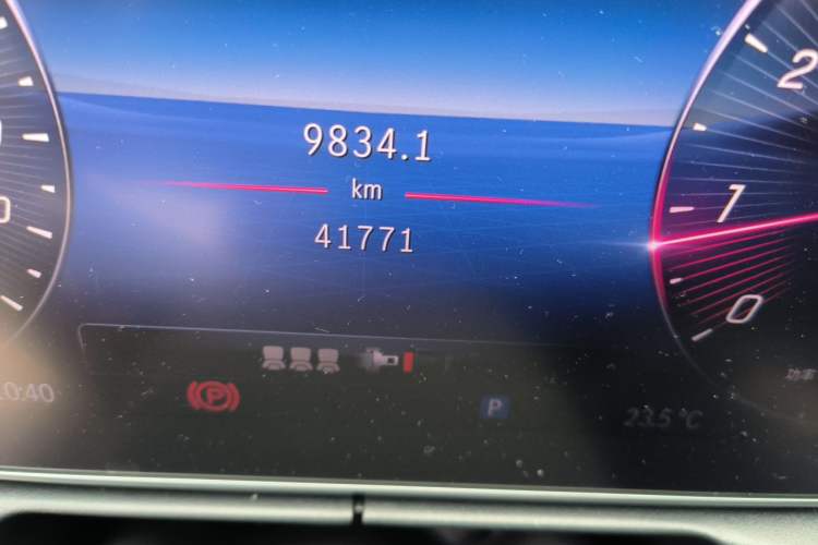 Used Mercedes-Benz C-Class 2024 Second Facelift C 260 L Sport Edition Odometer Close Up