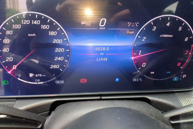 Used Mercedes-Benz C-Class 2024 Second Facelift C 260 L Sport Edition Odometer Close Up