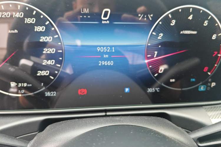 Used Mercedes-Benz C-Class 2024 Restyled C 260 L Sport Edition Odometer Close Up