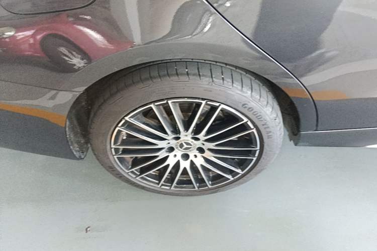 Used Mercedes-Benz C-Class 2024 Restyled C-Class 260 L Sport Edition Right Rear Wheel Hub