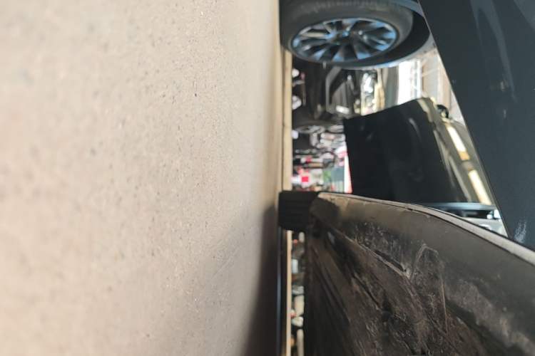 Used Mercedes-Benz C-Class 2024 Restyled C-Class 260 L Sport Edition Right Side Sill