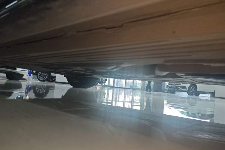 Used Mercedes-Benz C-Class 2024 C 260 L Sport Edition Right Side Sill
