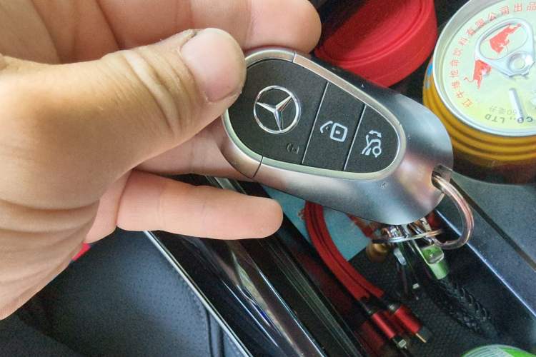 Used Mercedes-Benz C-Class 2024 C 200 L Sport Edition Vehicle Key