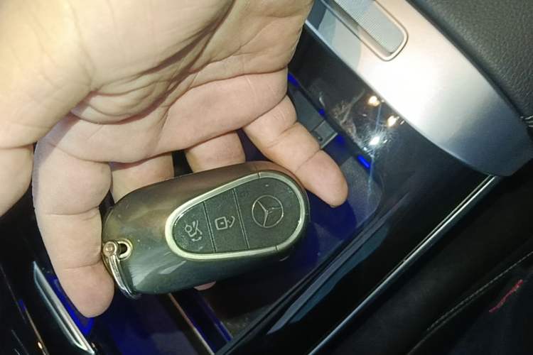 Used Mercedes-Benz C-Class 2024 Restyled C-Class 260 L Sport Edition Vehicle Key