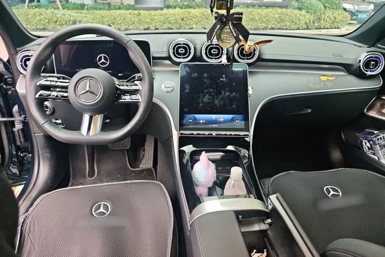 Used Mercedes-Benz C-Class 2024 Second Facelift C 260 L Starry Night Sport Edition Center Console
