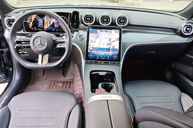 Used Mercedes-Benz C-Class 2024 Second Facelift C 260 L Sport Edition Center Console