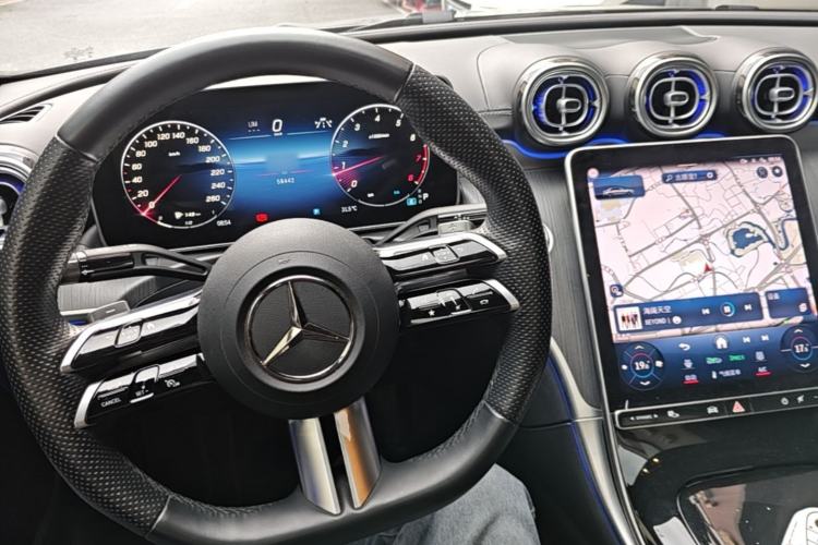 Used Mercedes-Benz C-Class 2024 C 260 L Sport Edition Center Console